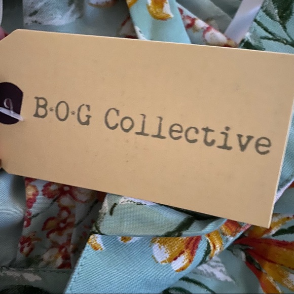 Band of Gypsies BOG COLLECTIVE Cami style halter Top SIZE XS NWT - Picture 3 of 9